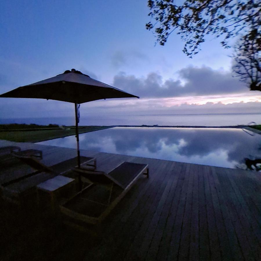 Sensi Azores Nature And Spa Ginetes Dış mekan fotoğraf View of the lake from the hotel